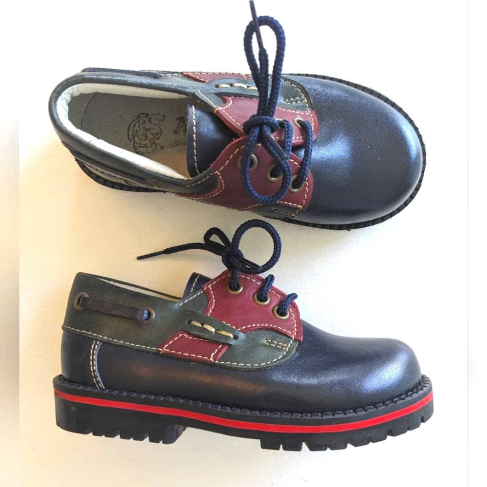 A.M.O. NWOT Toddler Shoes